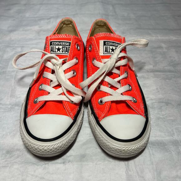 Converse All-Star Chucks 6 - Picture 1 of 10